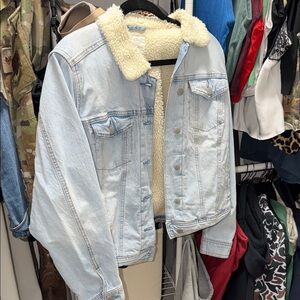 Universal Thread Light Blue Jean Jacket with Cream Sherpa Collar